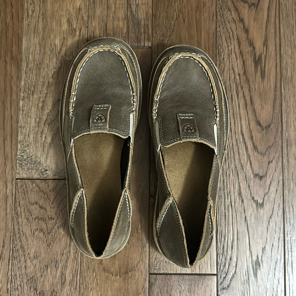 Ariat Cruisers